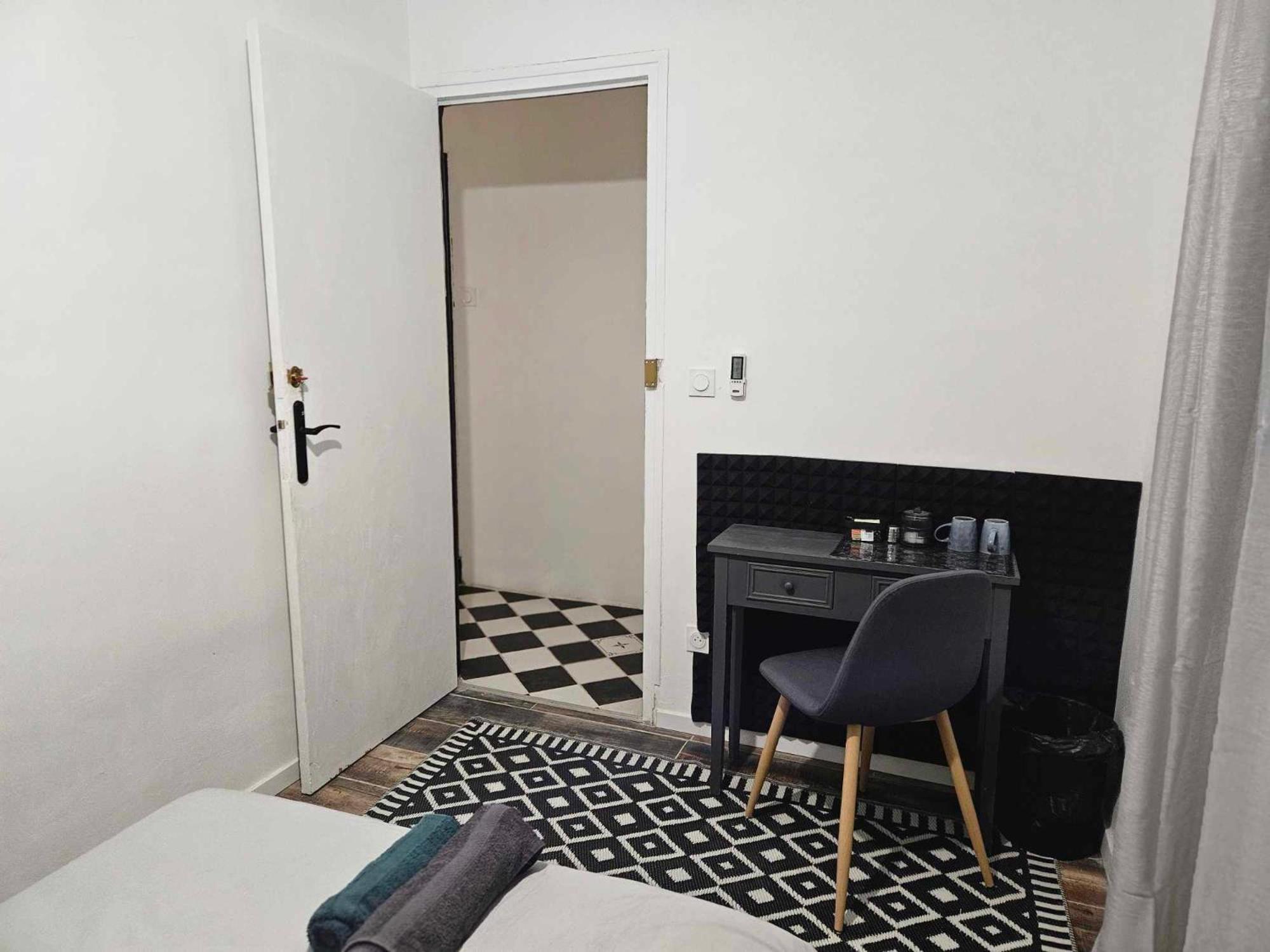 Bed and Breakfast Av De Bordeaux à Narbonne Extérieur photo